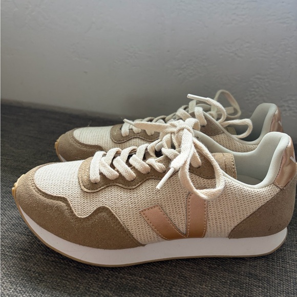 Veja SDU Rec J-Mesh Sneakers in Natural Platine - Picture 4 of 7